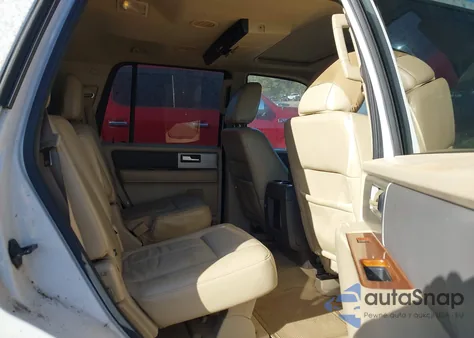 2010 Ford Expedition Eddie Bauer/King Ranch z USA, uszkodzony, nr VIN 1FMJU1J54AEA17618